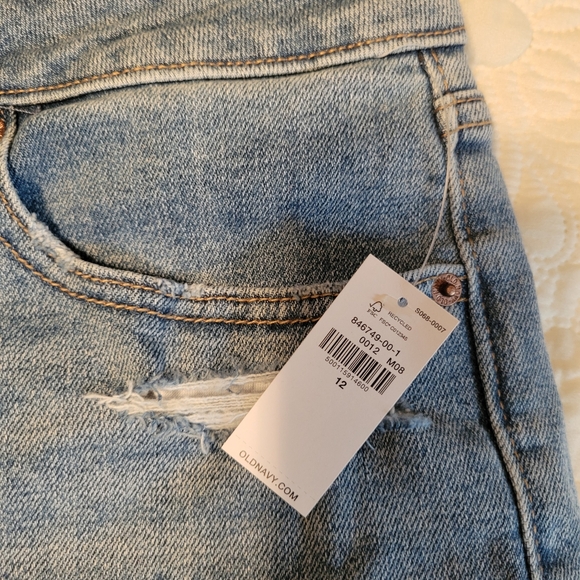 Old Navy Jean shorts - Picture 3 of 4